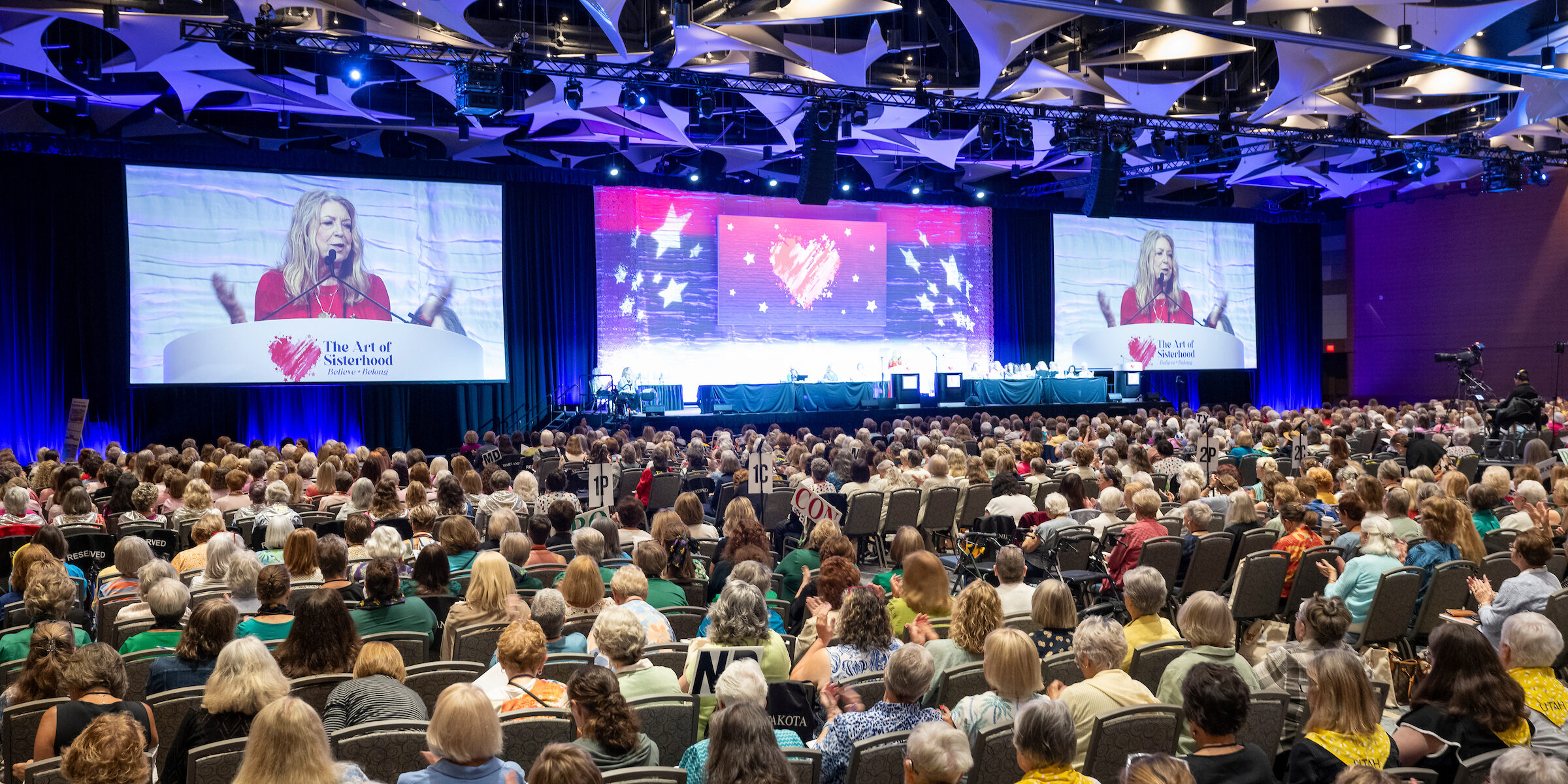 PEO 2025
Corporate Photography by Mark Skalny 
1-888-658-3686  
www.markskalnyphotography.com