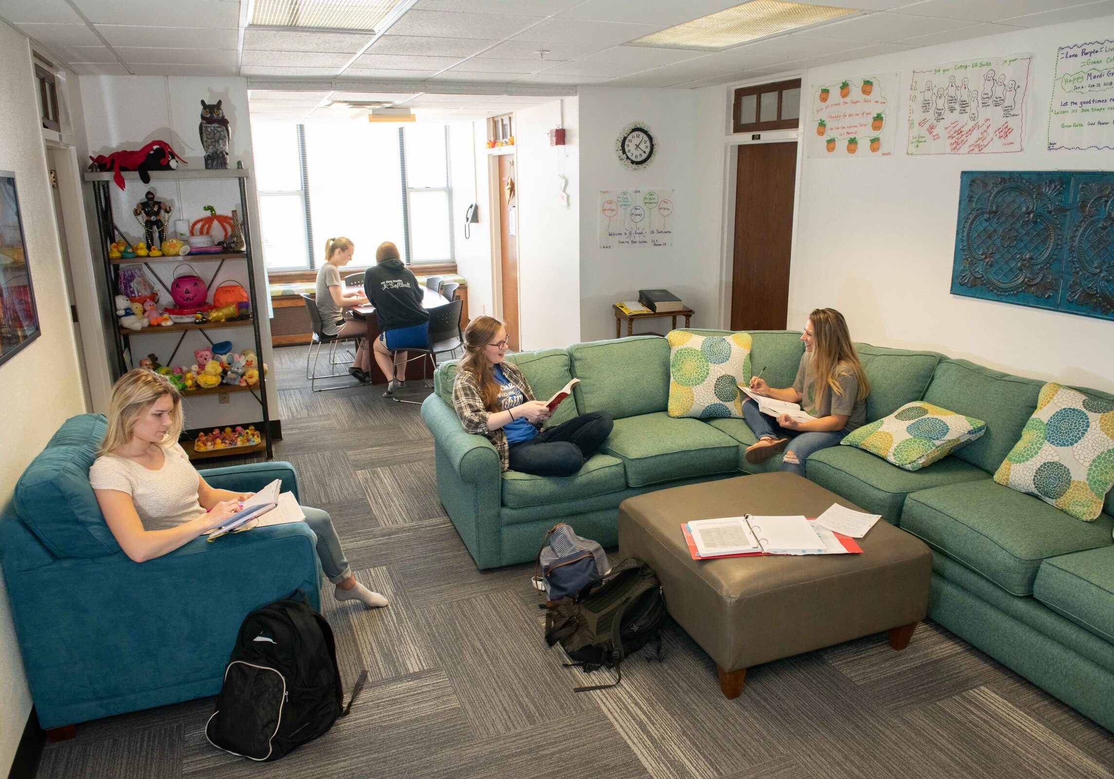 Cottey College students studying together